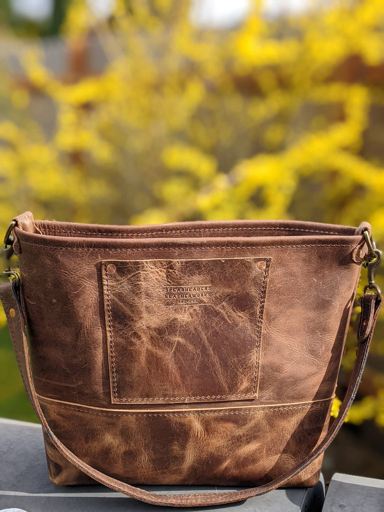 The Sustainable Benefits of Choosing Handmade Leather Goods